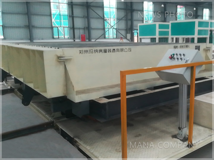 M03-24型-立模主機(jī)及擺渡車(chē).jpg